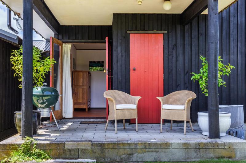 Henry Hill Cottage - The quintessential Kiwi bach - image 13