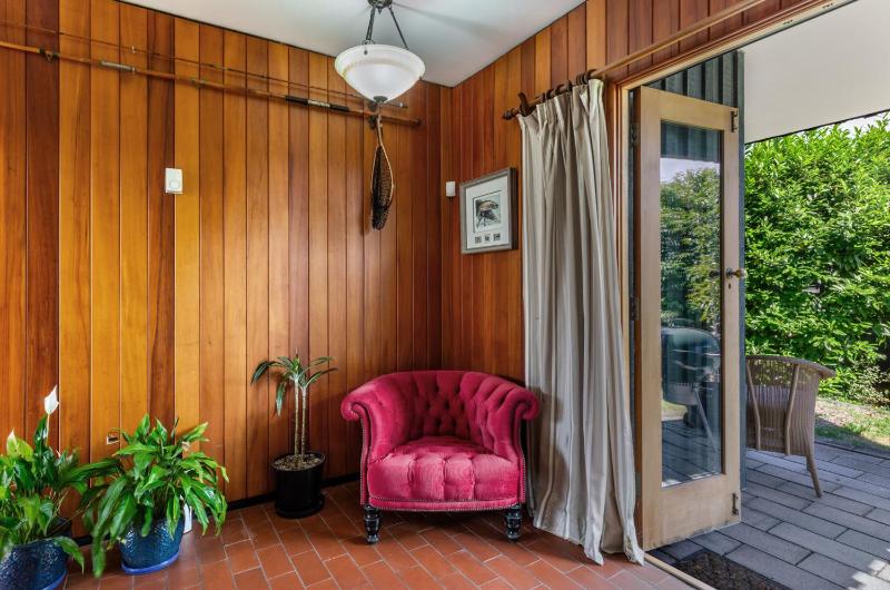Henry Hill Cottage - The quintessential Kiwi bach - image 10