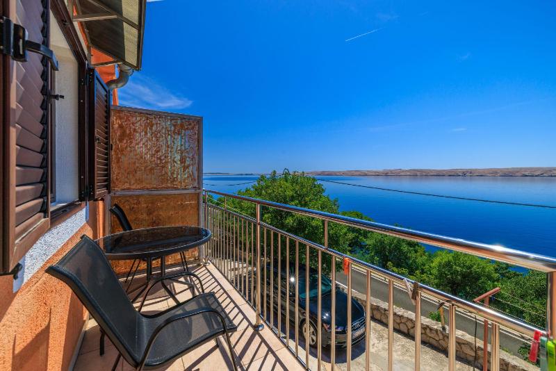 Studio with Sea View image 1