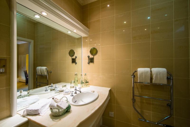Superior Double Room image 4