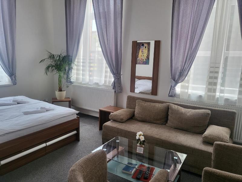 Duplex Family Room image 2