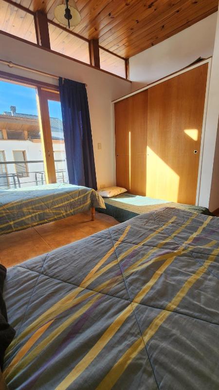 Duplex en el centro del pueblo con balcón terraza Ñire13 - image 5