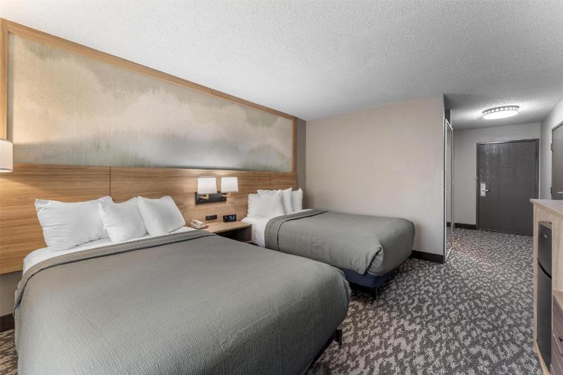 Double Room with Two Double Beds and Walk-In Shower - Disability Access/Non-Smoking image 2