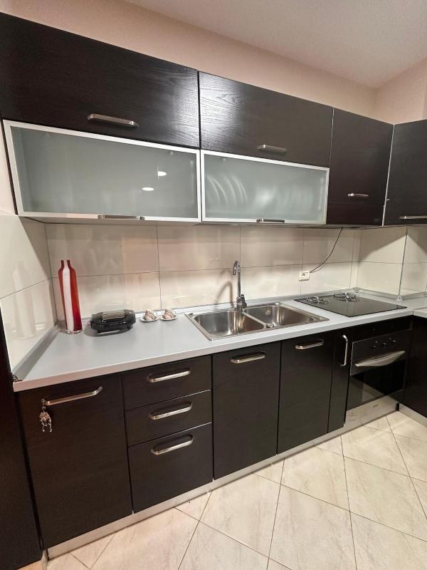 Skura's Apartment - image 13