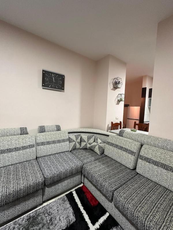Skura's Apartment - image 10