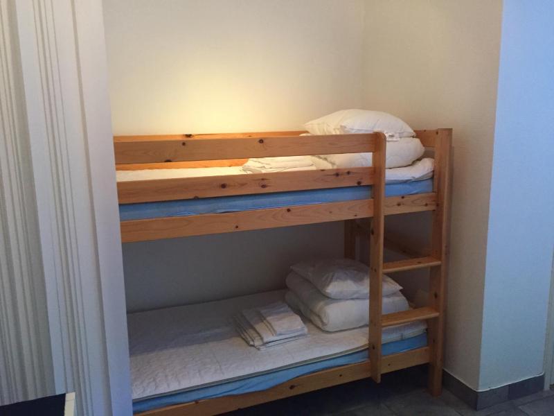 Quadruple room with shared WC and shower image 2
