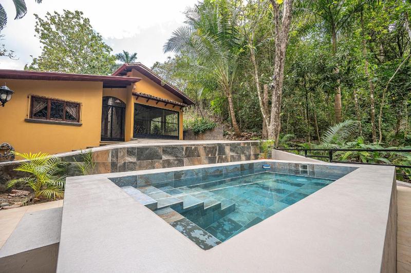Quinta Teca with two pools near Playa Hermosa beach - image 6