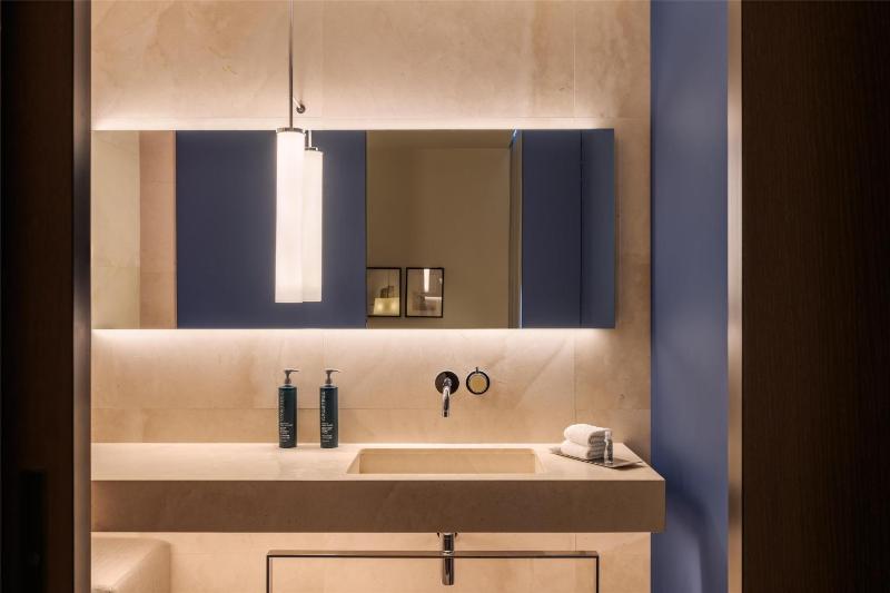 King Room - Mobility Access image 3