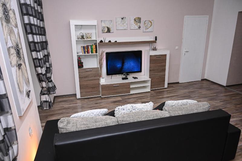 Apartment image 2
