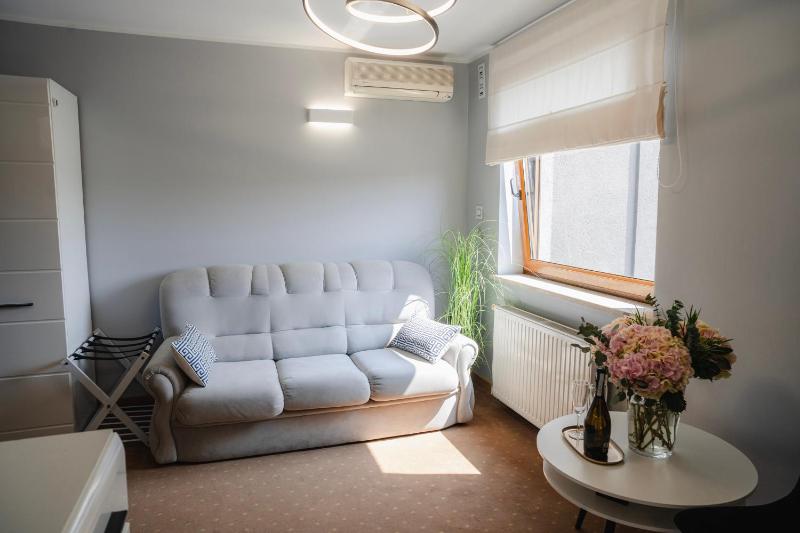 Deluxe Triple Room image 4