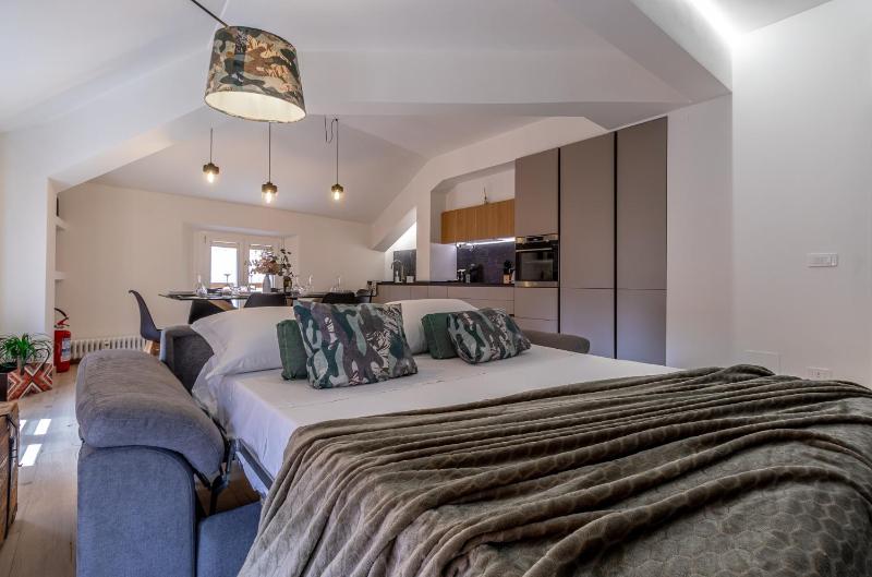 Green Lux-Via Canalino| Pass ZTL&Parking A/C WiFi - image 22