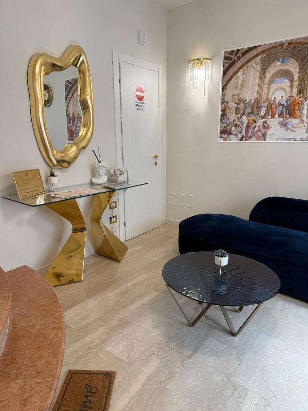 Golden Palace Luxury Guest House - image 3