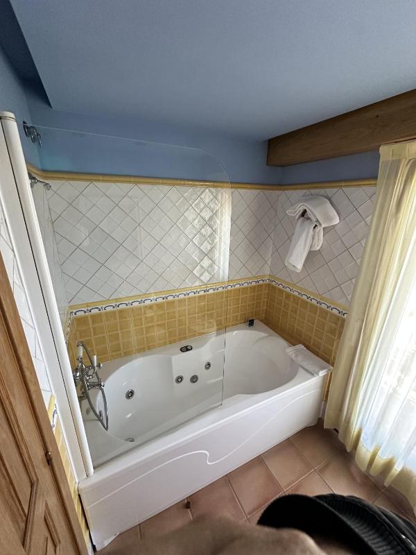 Double Room image 3
