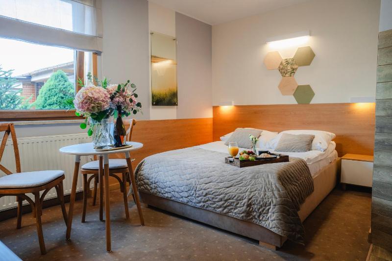 Single Room image 4