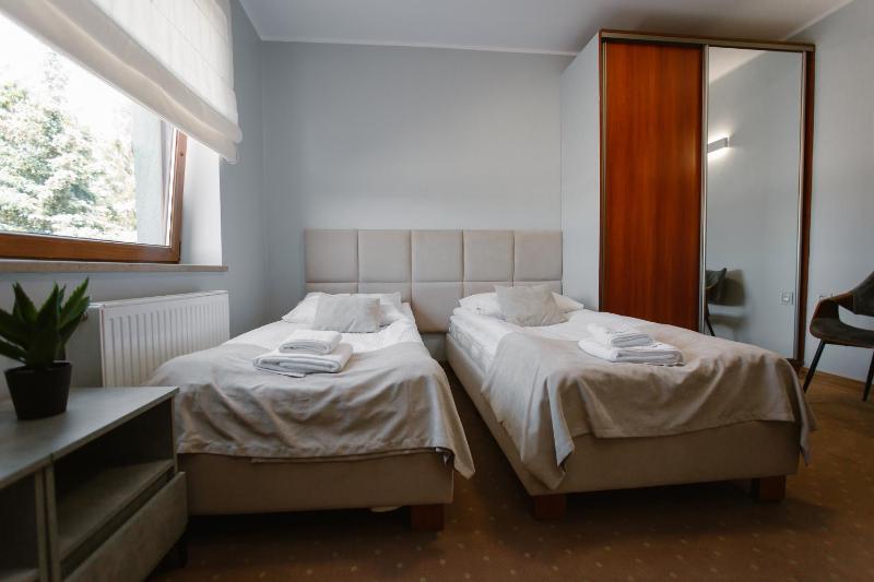 Deluxe Triple Room image 3