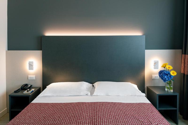Superior Double or Twin Room image 3