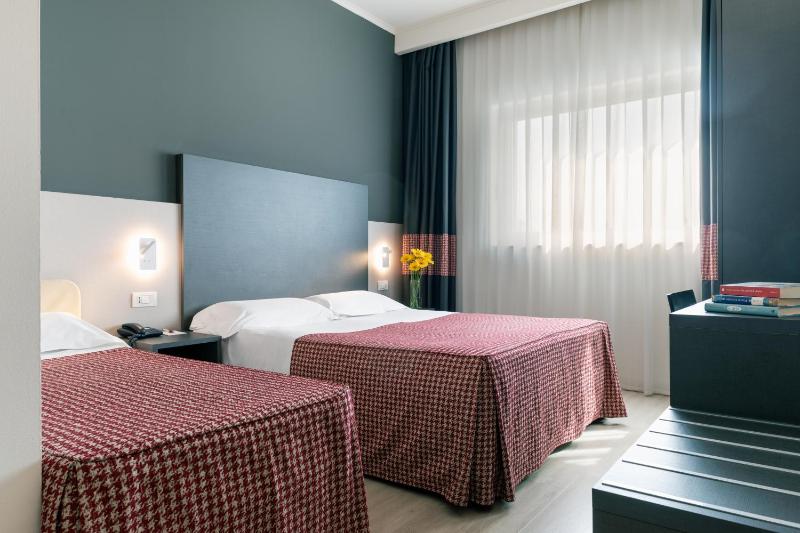Superior Double or Twin Room image 2