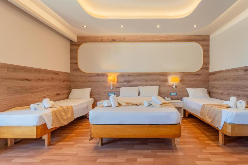One Bedroom Quad Family Room image 3