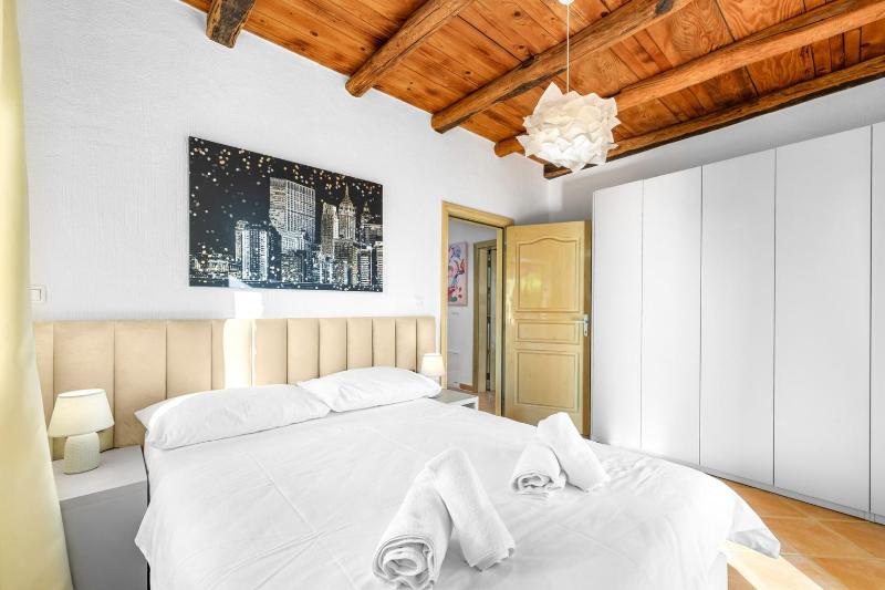 Villa Serenita with heated pool - image 31