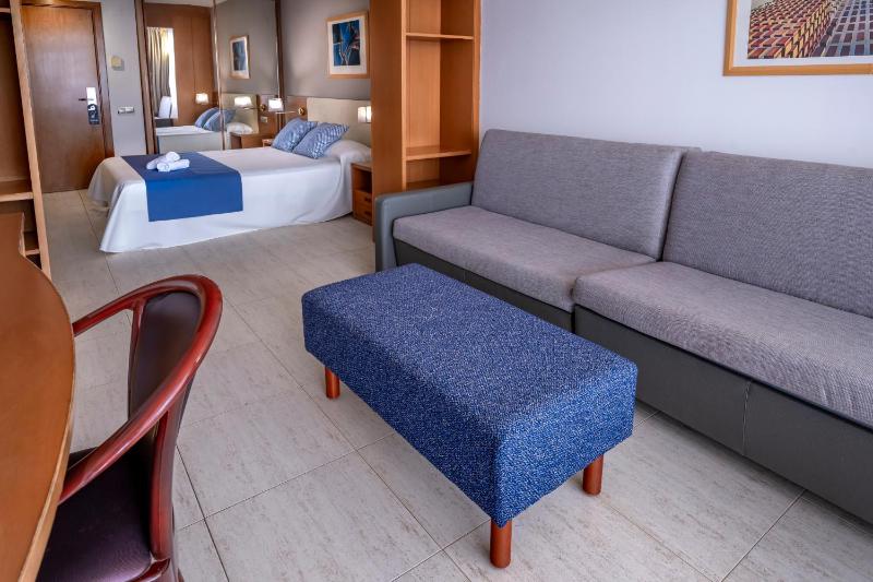 Junior Suite (4 Adults) image 4