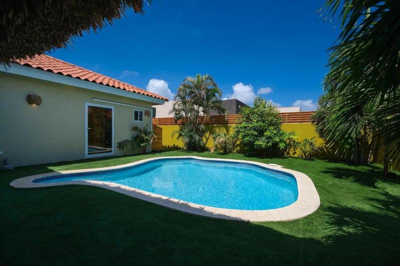 Luxury Villa with Pool Hidden Gem by Bocobay - image 9