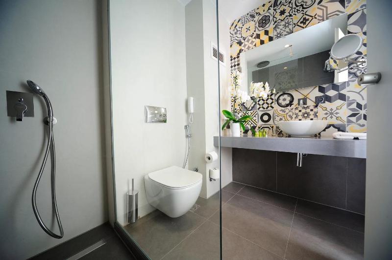 Superior Room image 4