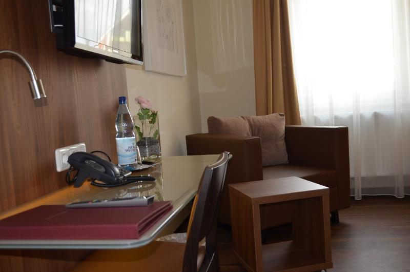 Standard Double Room image 2