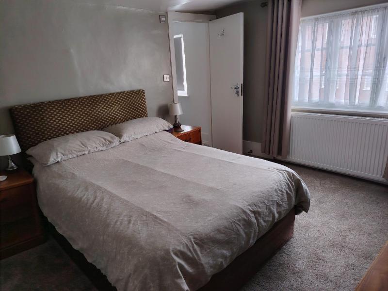 Double Room image 4