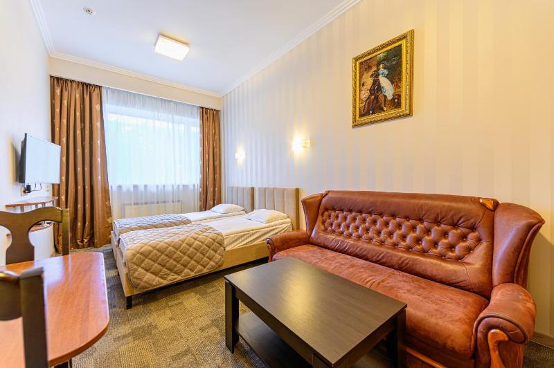 Junior Suite image 2