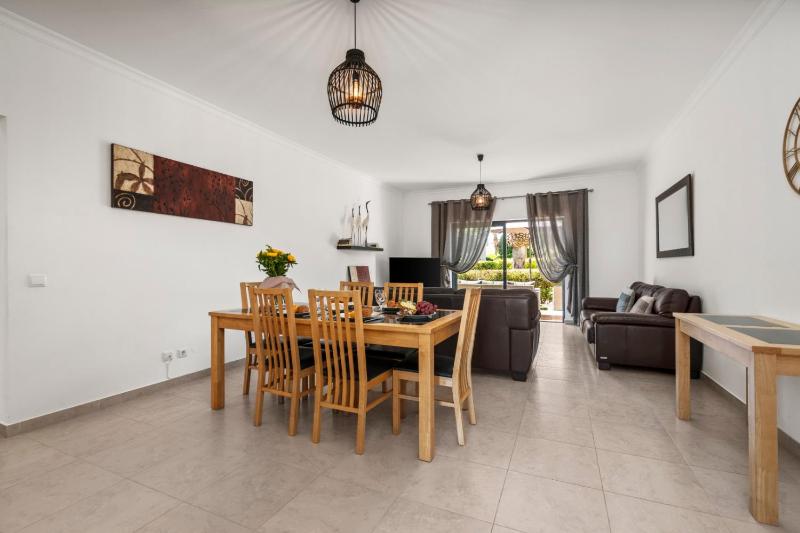 Coastal Charm Apartment - image 26