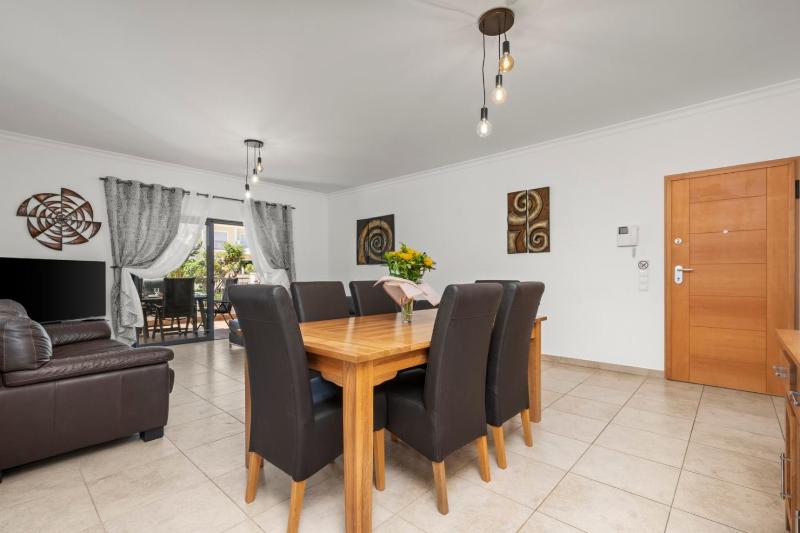 Coastal Terrace Apartment - image 3