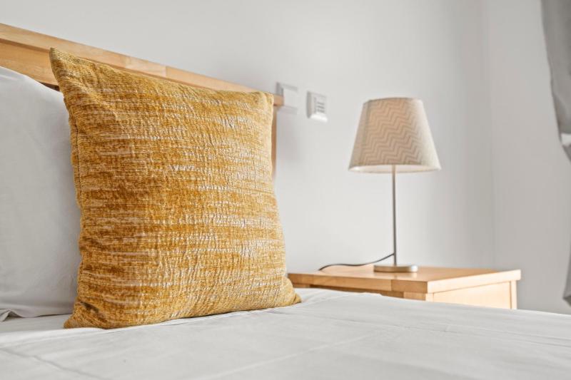 Coastal Charm Apartment - image 30