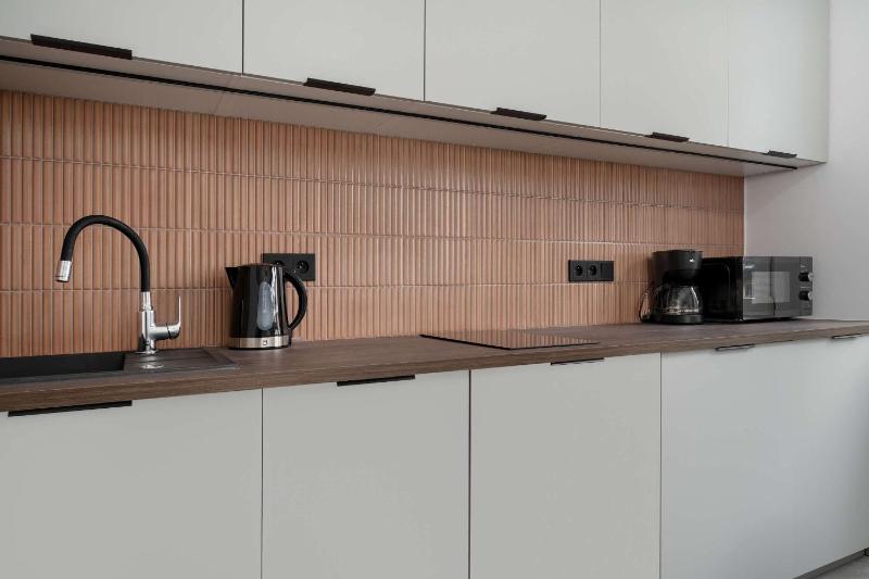 Large Apartment in Wrocław Center on the Market with 3 Bedrooms and Balcony by Noclegi Renters - image 7