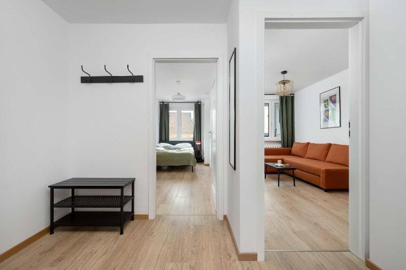 Large Apartment in Wrocław Center on the Market with 3 Bedrooms and Balcony by Noclegi Renters - image 15