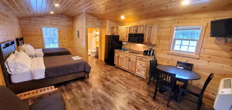 One-Bedroom Cottage image 4
