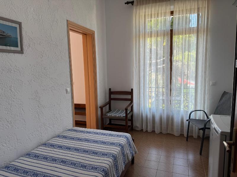 Superior Triple Room with Sea View image 4