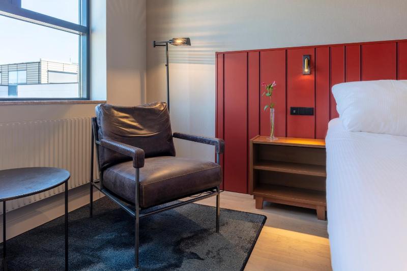 Superior Twin Room image 4