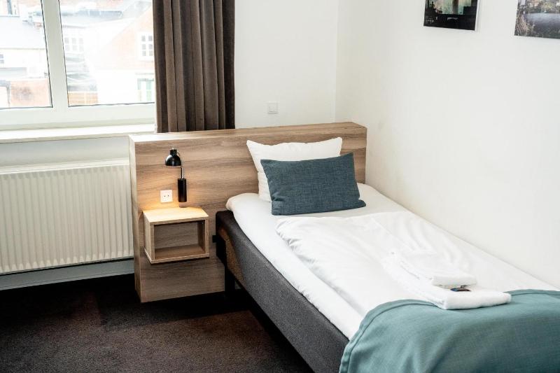 Standard Single Room image 1