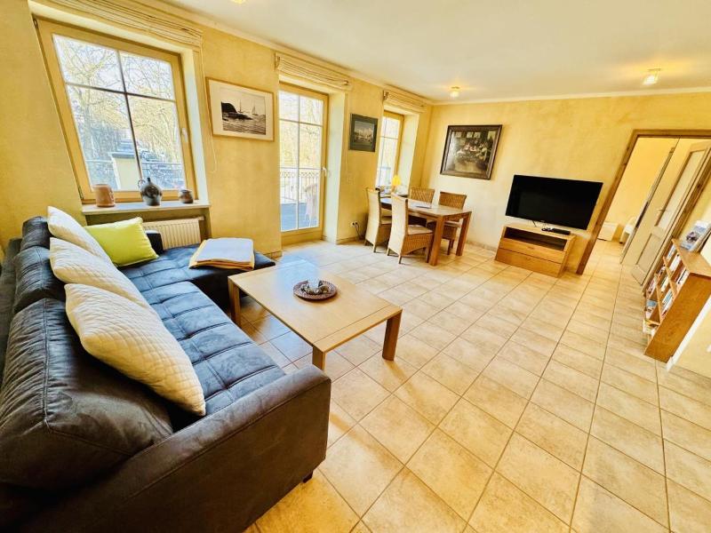 Captains Lounge - image 4