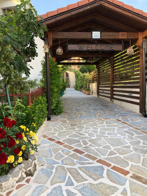 Grand Apartments Scepanovic - image 16