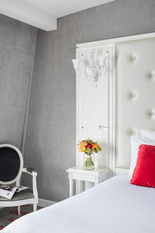 Executive King Room image 2