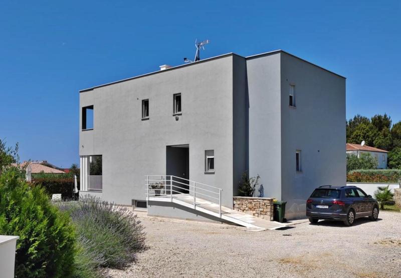 Villa with Pool and Mesmerizing Sea View - image 6