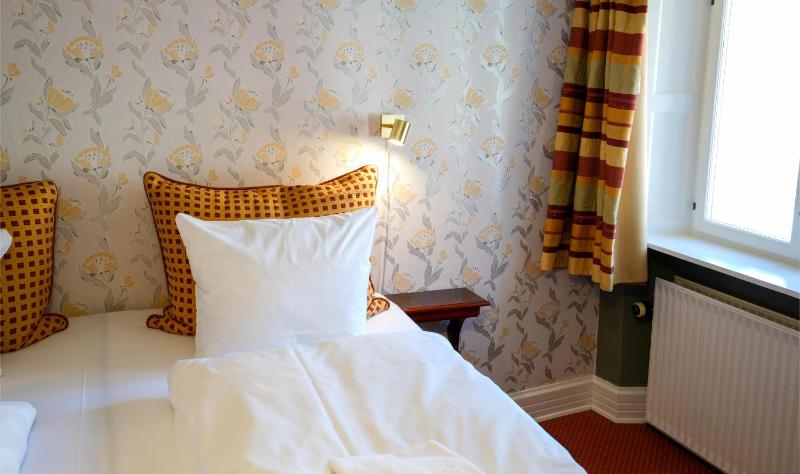 Double or Twin Room with view to pedestrian street of Ribe the  image 1