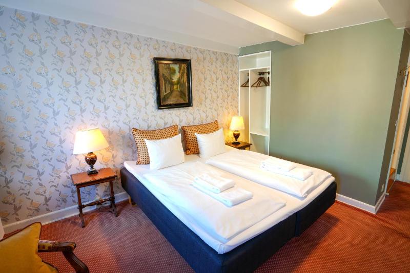 Double or Twin Room with View of the Catedral of Ribe image 4