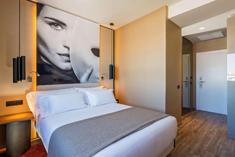 Superior Double or Twin Room image 1