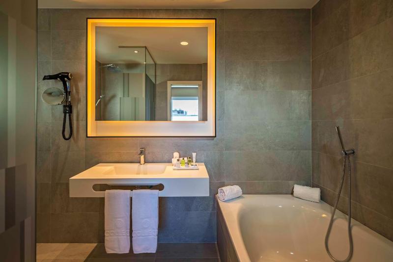 Superior Double with View image 3