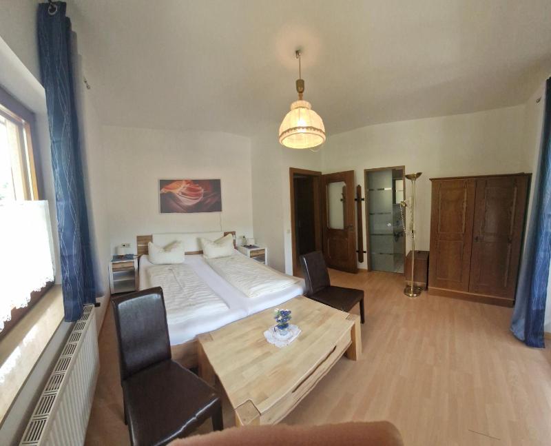 Double Room with Balcony - Annex image 4