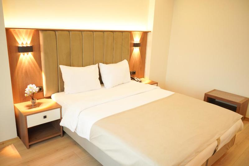Double Room (1 Adult + 1 Child) image 2