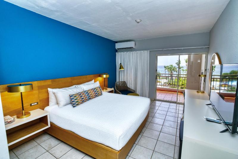 King Room with Sea View image 4