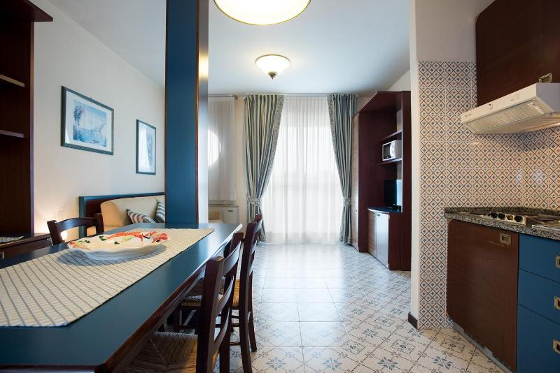 One-Bedroom Apartment image 2
